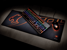 Cargar imagen en el visor de la galería, MOUSEPAD COUGAR ARENA BLACK
